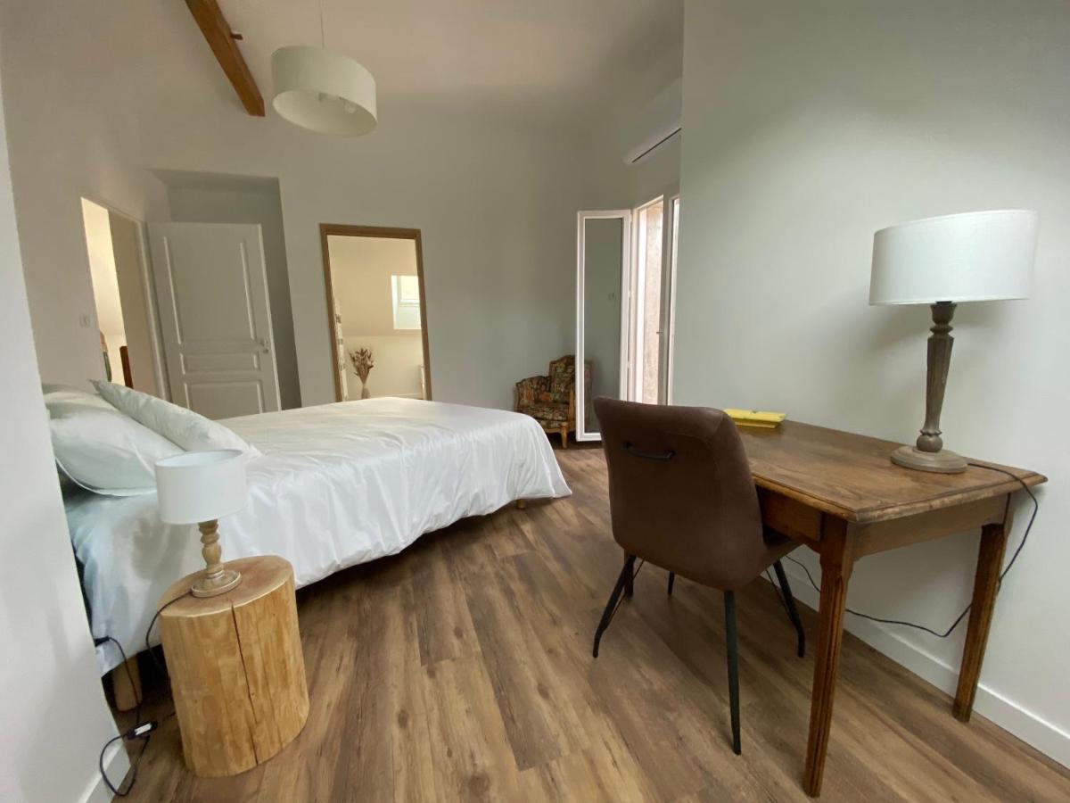 Aou Saintou Hotel Morlaas Kültér fotó