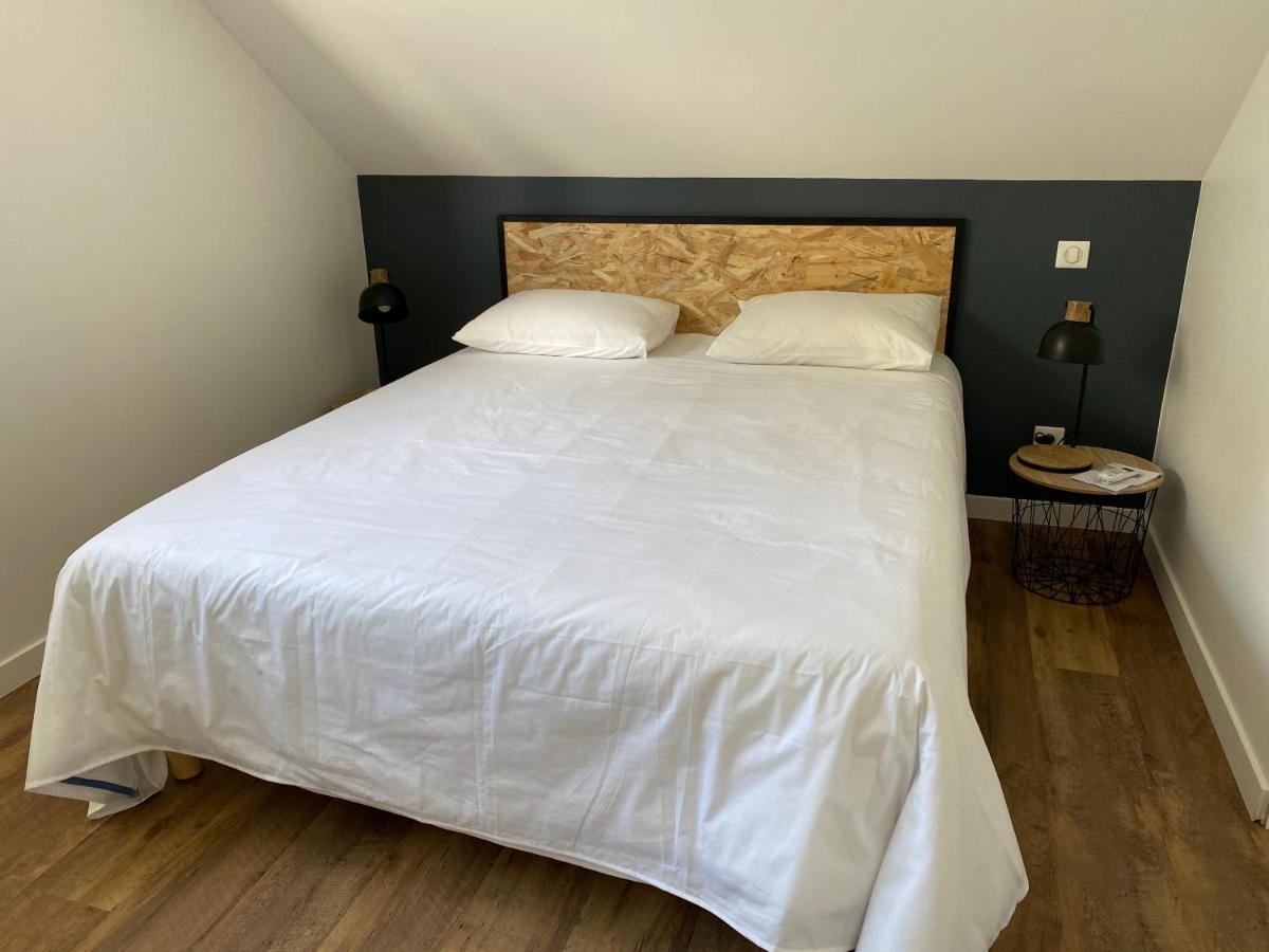 Aou Saintou Hotel Morlaas Kültér fotó