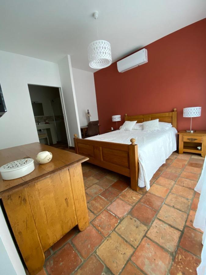 Aou Saintou Hotel Morlaas Kültér fotó